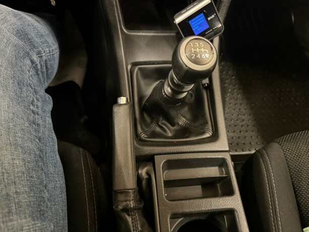 subaru-xv-diesel-2012-big-20