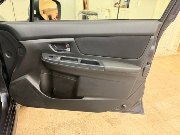 subaru-xv-diesel-2012-big-8