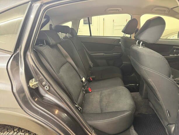 subaru-xv-diesel-2012-big-11