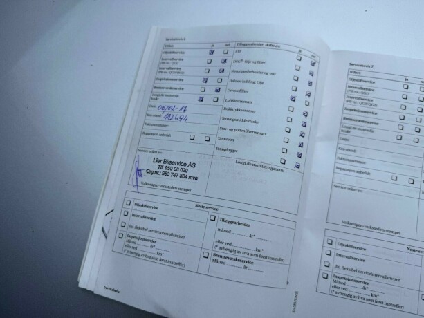 volkswagen-golf-diesel-2011-big-28