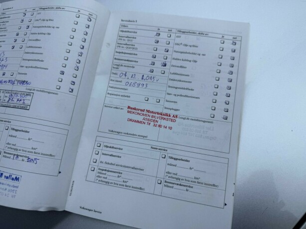 volkswagen-golf-diesel-2011-big-29