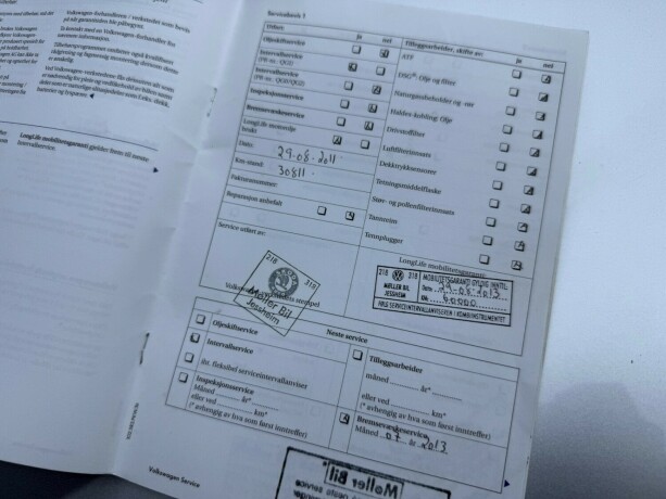 volkswagen-golf-diesel-2011-big-27