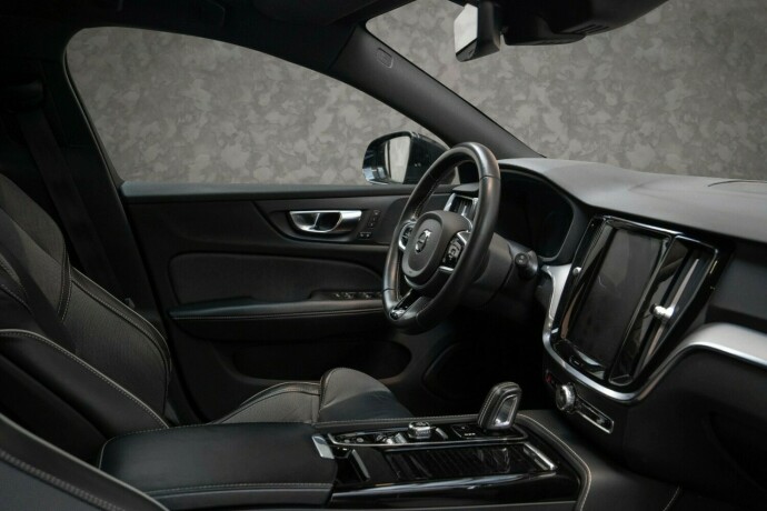 volvo-v60-elektrisitetbensin-2020-big-31