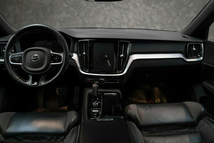 volvo-v60-elektrisitetbensin-2020-big-29