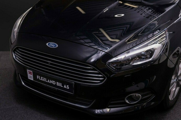 ford-s-max-diesel-2016-big-3