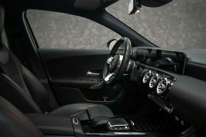 mercedes-benz-a-klasse-elektrisitetbensin-2020-big-33