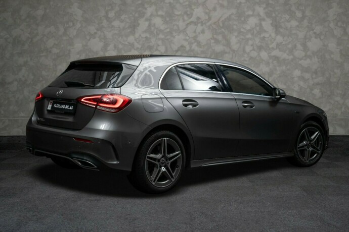 mercedes-benz-a-klasse-elektrisitetbensin-2020-big-10