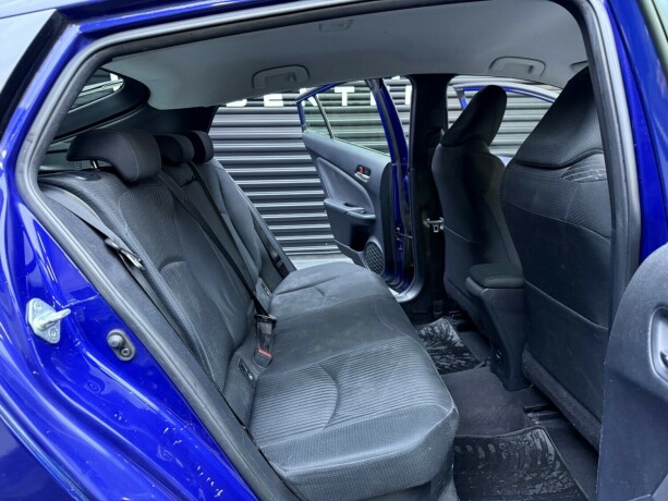 toyota-prius-elektrisitetbensin-2016-big-30