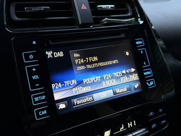 toyota-prius-elektrisitetbensin-2016-big-23