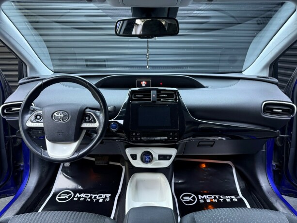 toyota-prius-elektrisitetbensin-2016-big-9