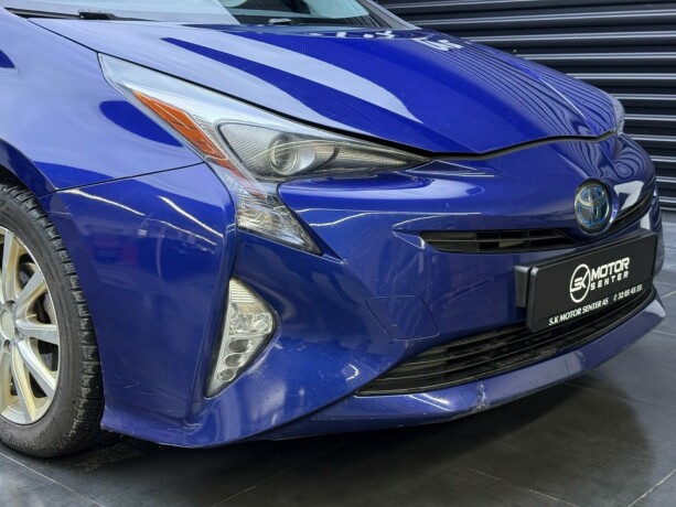 toyota-prius-elektrisitetbensin-2016-big-2