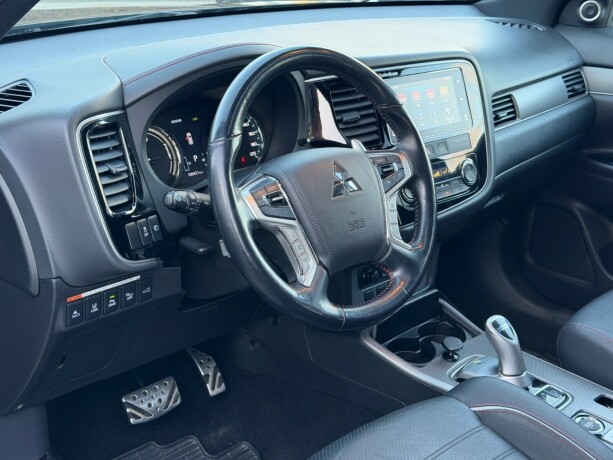 mitsubishi-outlander-elektrisitetbensin-2018-big-6