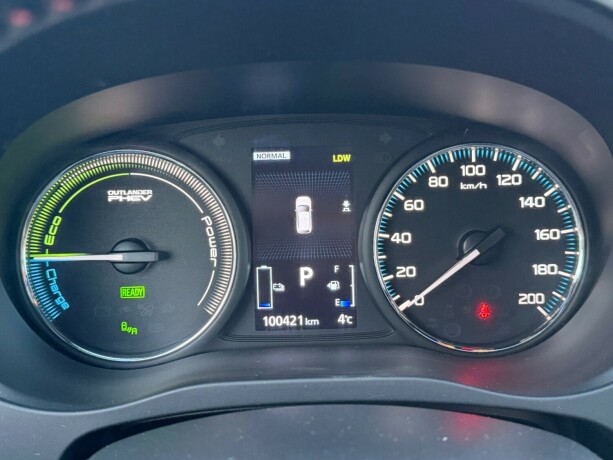 mitsubishi-outlander-elektrisitetbensin-2018-big-22