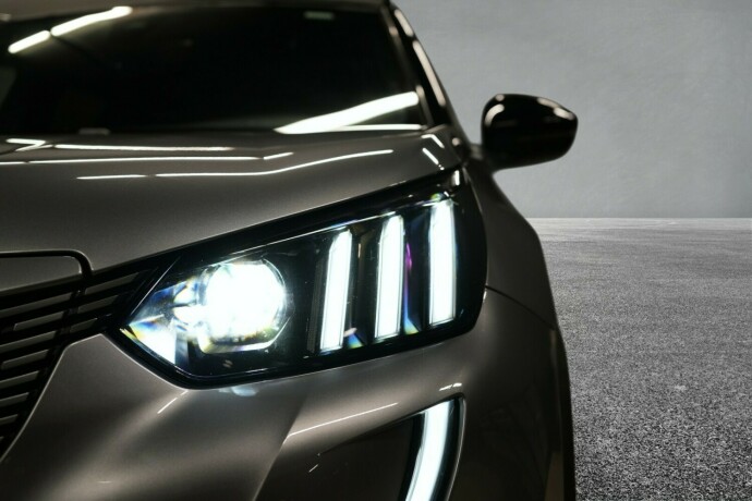 peugeot-2008-elektrisitet-2022-big-8