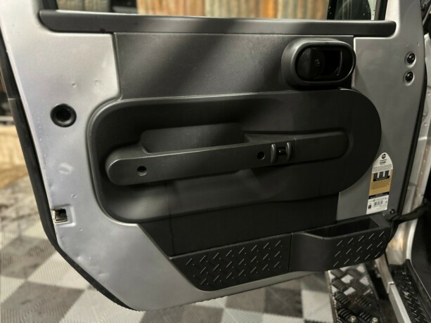 jeep-wrangler-diesel-2007-big-24