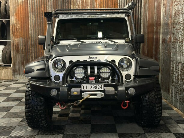 jeep-wrangler-diesel-2007-big-9