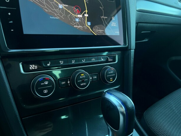 volkswagen-golf-elektrisitet-2018-big-20