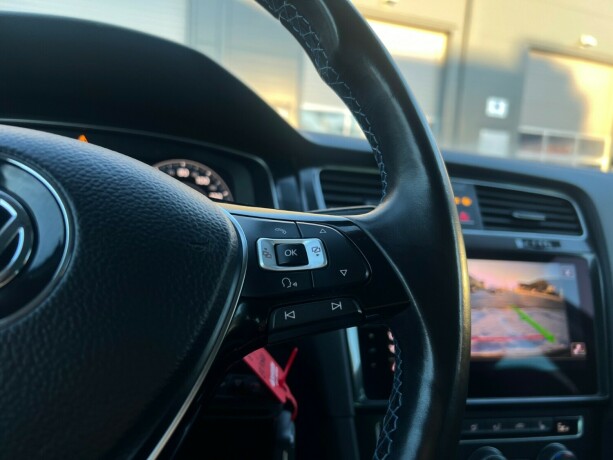 volkswagen-golf-elektrisitet-2018-big-15