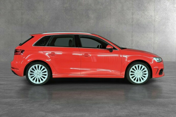 audi-a3-elektrisitetbensin-2014-big-5