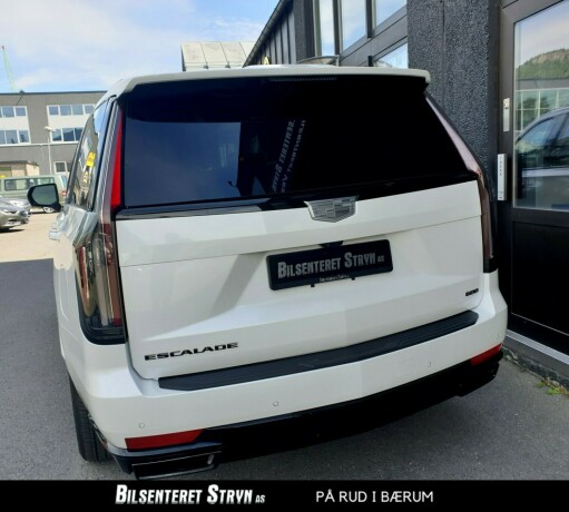 cadillac-escalade-bensin-2021-big-5