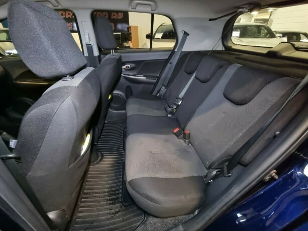 toyota-urban-cruiser-bensin-2011-big-14