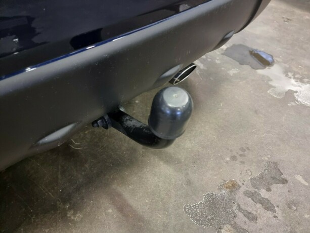 toyota-urban-cruiser-bensin-2011-big-8