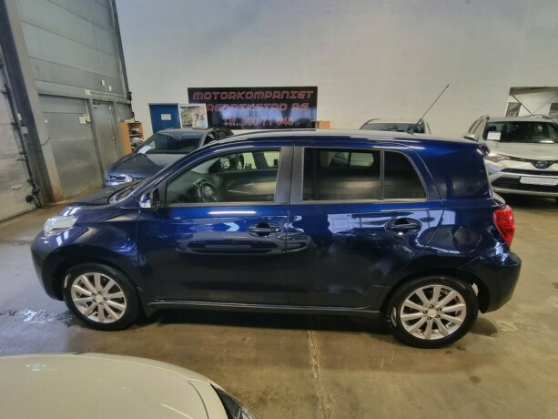 toyota-urban-cruiser-bensin-2011-big-3