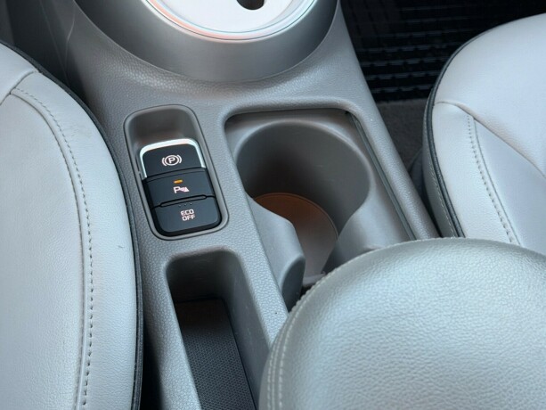 kia-soul-elektrisitet-2017-big-11