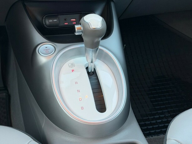 kia-soul-elektrisitet-2017-big-10