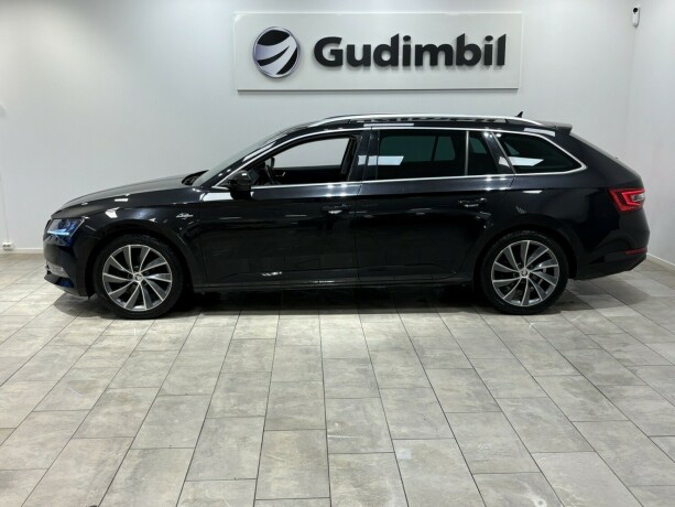 skoda-superb-bensin-2018-big-5