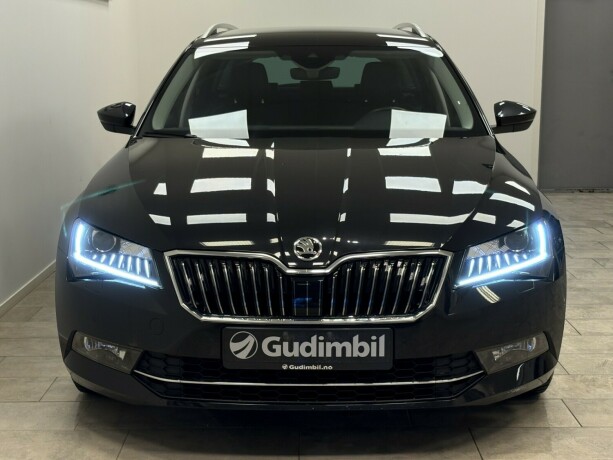 skoda-superb-bensin-2018-big-1