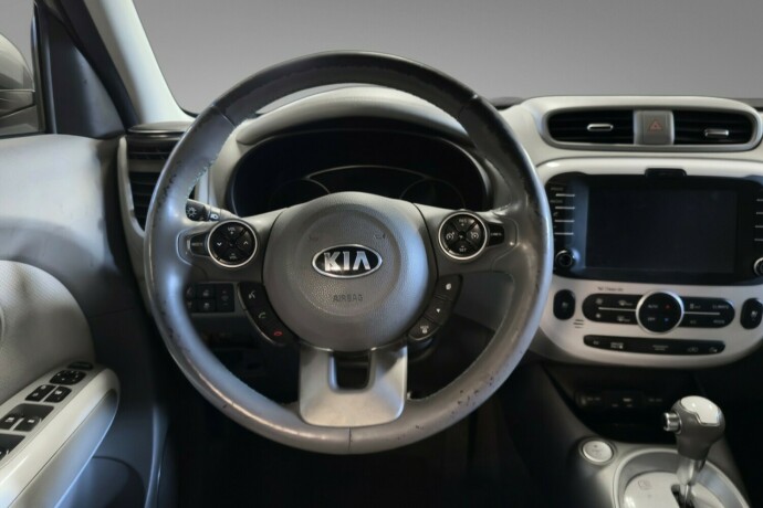 kia-soul-elektrisitet-2017-big-11