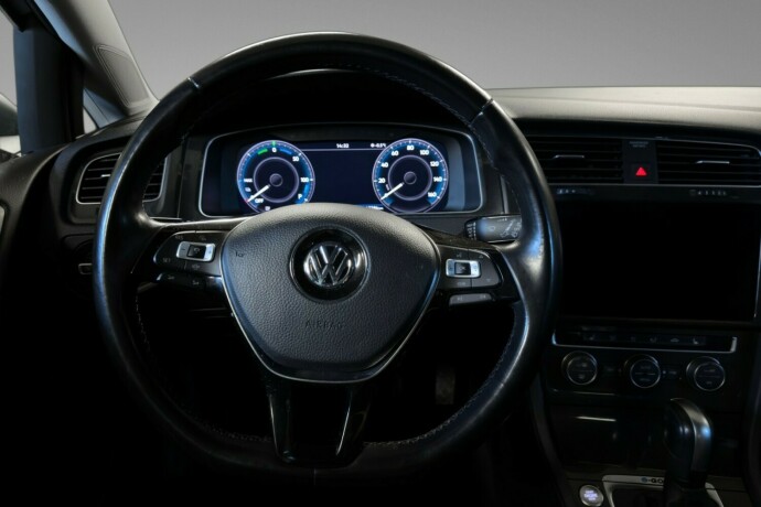 volkswagen-golf-elektrisitet-2020-big-11