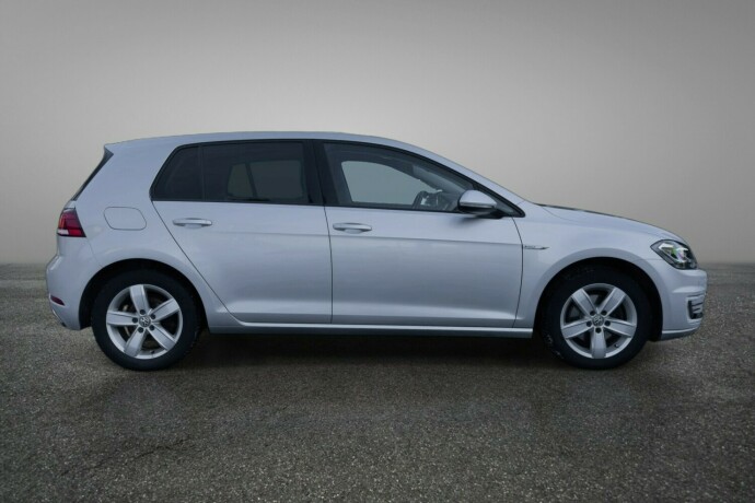 volkswagen-golf-elektrisitet-2020-big-3