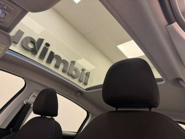 peugeot-208-bensin-2016-big-17