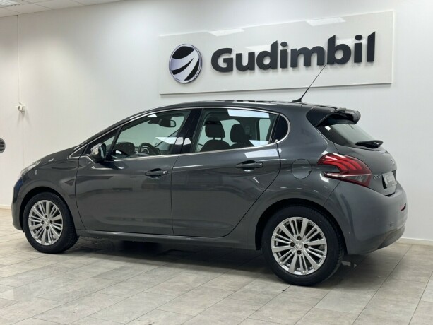 peugeot-208-bensin-2016-big-4