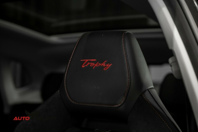 mg-ehs-plug-in-petrol-2021-big-26