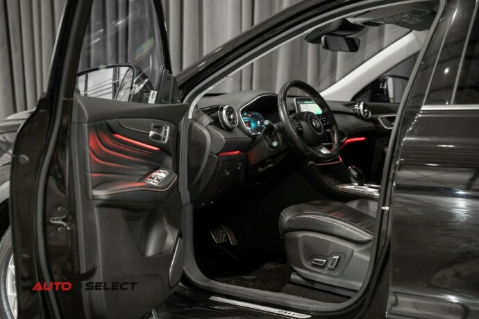 mg-ehs-plug-in-petrol-2021-big-21