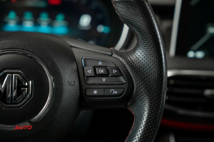 mg-ehs-plug-in-petrol-2021-big-33