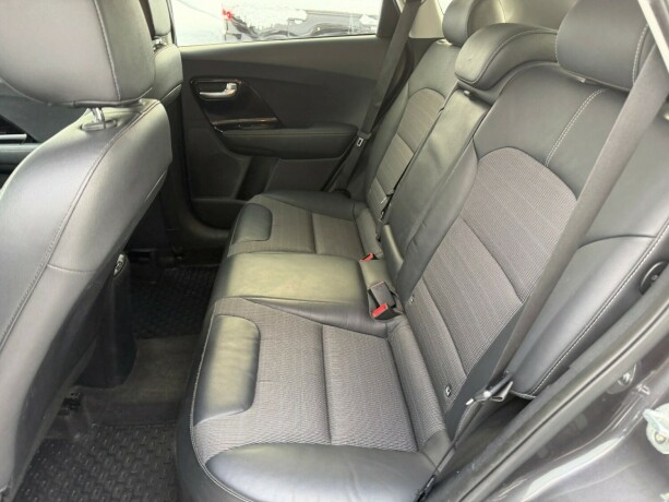 kia-niro-elektrisitetbensin-2019-big-14