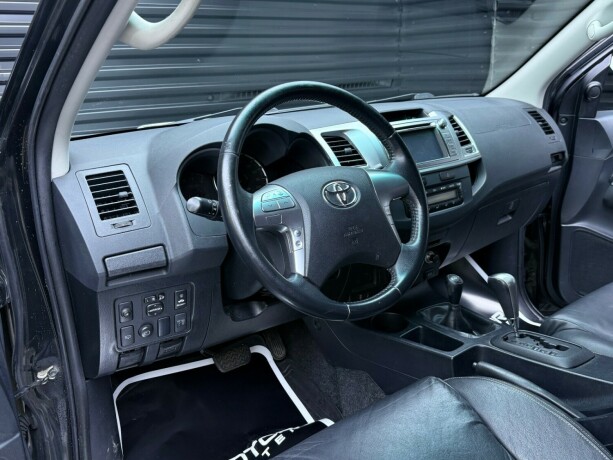 toyota-hilux-diesel-2014-big-13