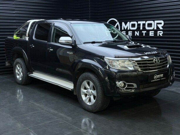 toyota-hilux-diesel-2014-big-0