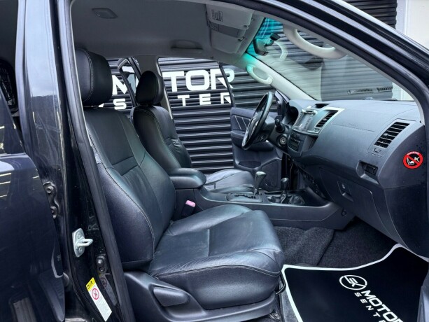 toyota-hilux-diesel-2014-big-29