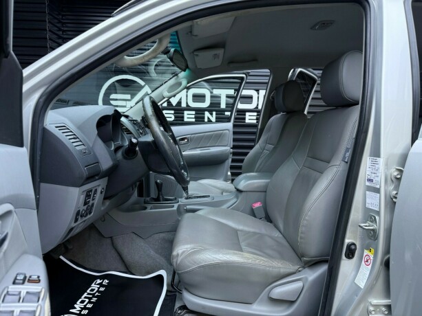 toyota-hilux-diesel-2010-big-27