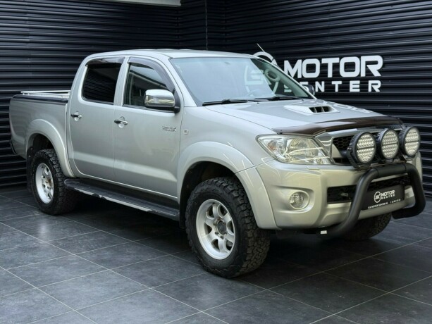 toyota-hilux-diesel-2010-big-1