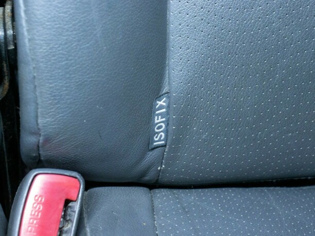 toyota-prius-bensin-2010-big-43