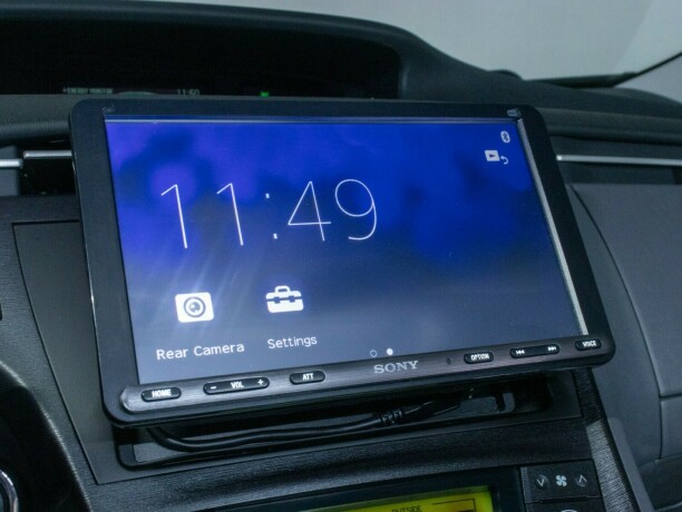 toyota-prius-bensin-2010-big-37