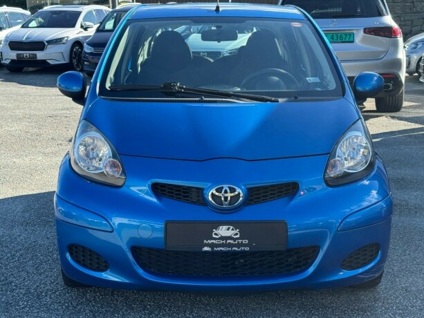 toyota-aygo-bensin-2010-big-1