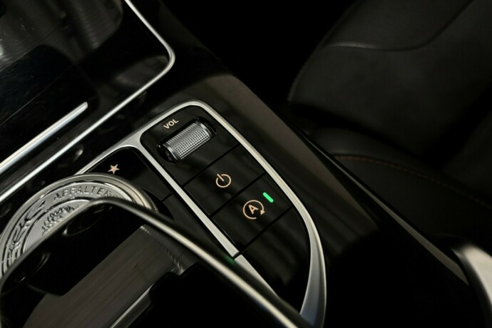 mercedes-benz-c-klasse-bensin-2017-big-32