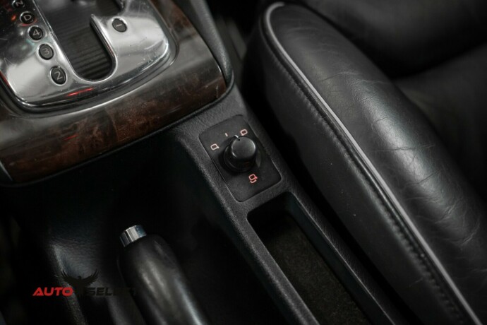 audi-s6-bensin-2000-big-32